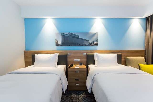 Отель Hampton By Hilton Lublin Люблин-12